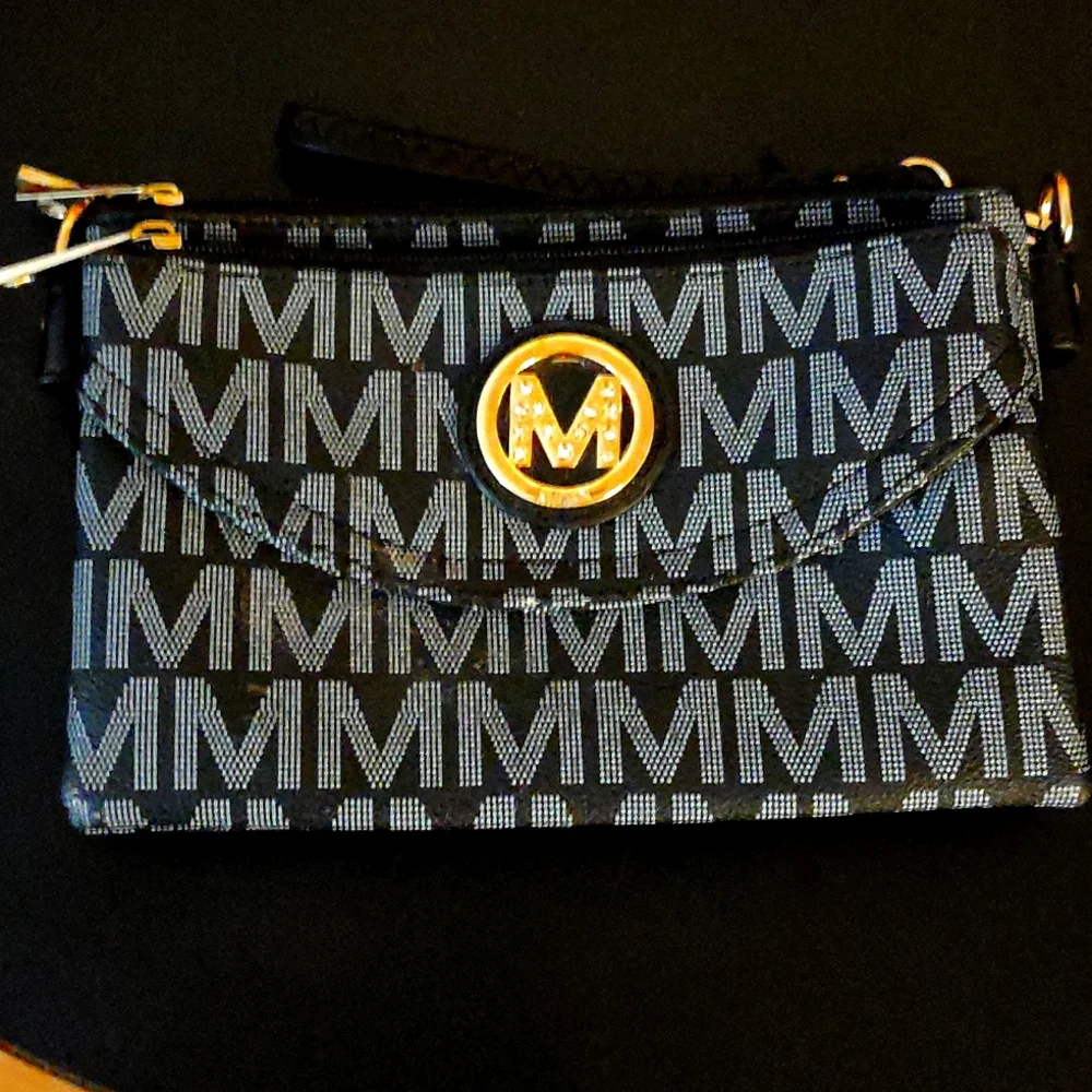 Wristlet - Picture 1 of 1